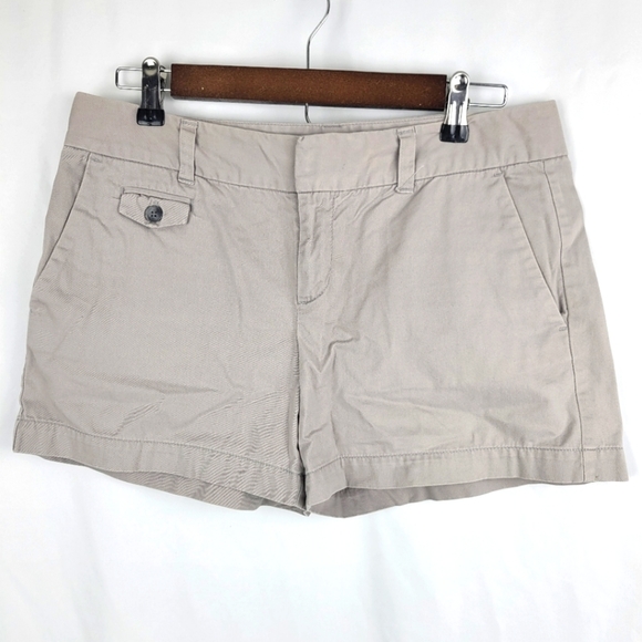 LOFT Pants - Ann Taylor Loft Gray shorts size 4